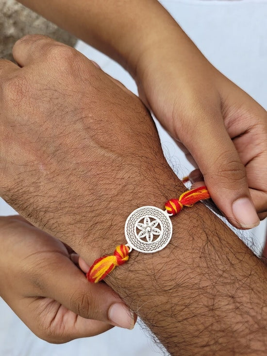 Celebrate the Sibling Bond with These 7 Best Rakhis - FNP - Official Blog